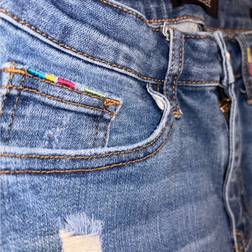 Judy Blue Skinny Embroidered Colorful Medium Wash Denim Jeans Women’s Size 7/28 - Picture 4 of 9